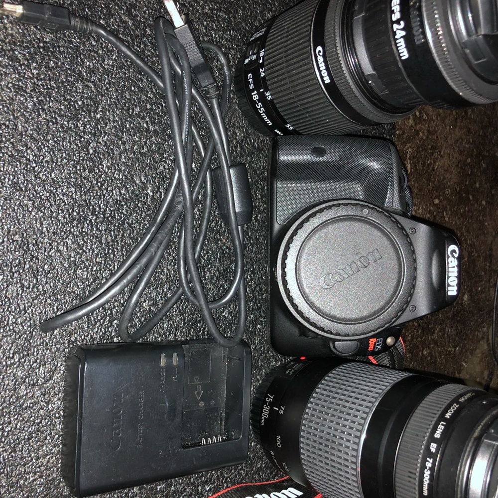 Canon SL1 + Tripod